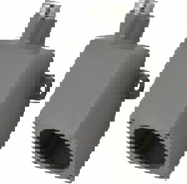 30 Amp, 3/4 Inch Hub Size, Metallic Pin and Sleeve Back Box